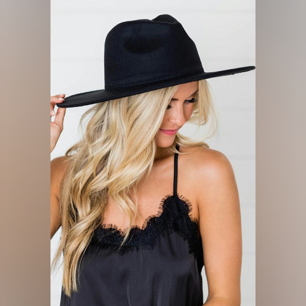 Black Western Style Faux Wool Hat